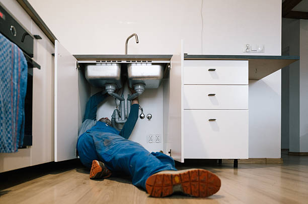Professional Emergency Plumber technician working in Uniontown, PA